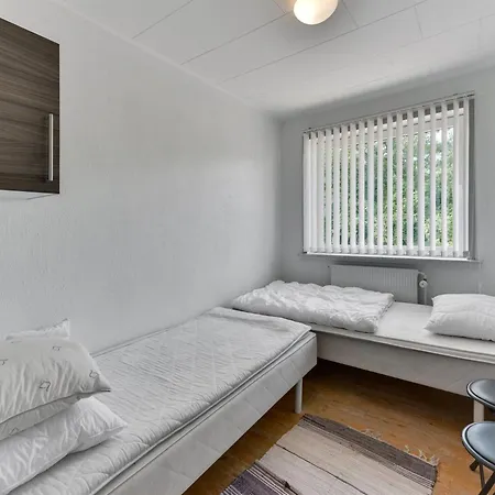 בית נופש Sylvie - 1-5km From The Sea By Interhome