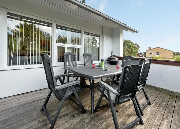 Sylvie - 1-5km From The Sea By Interhome *